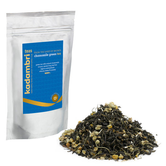 Chamomile Green Tea pack with green tea and chamomile flowers